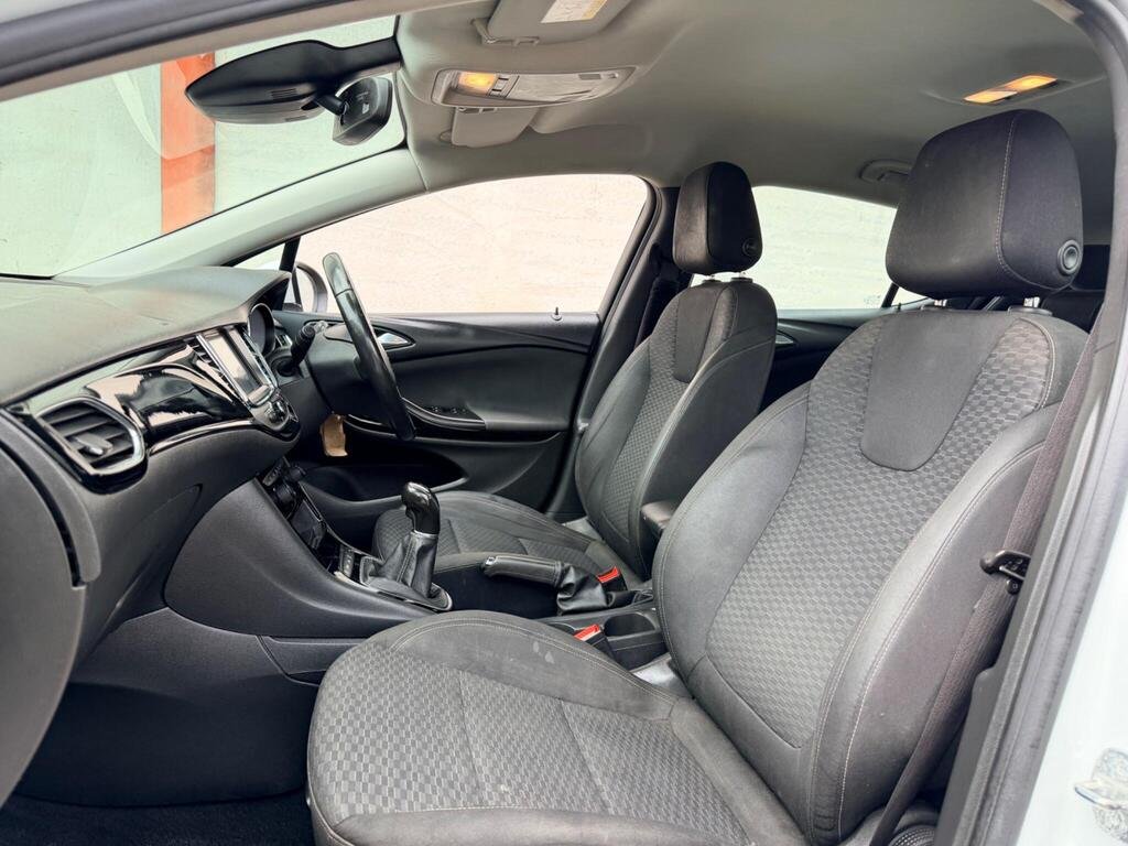 2019 Vauxhall Astra