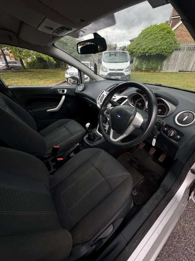 2011 Ford Fiesta