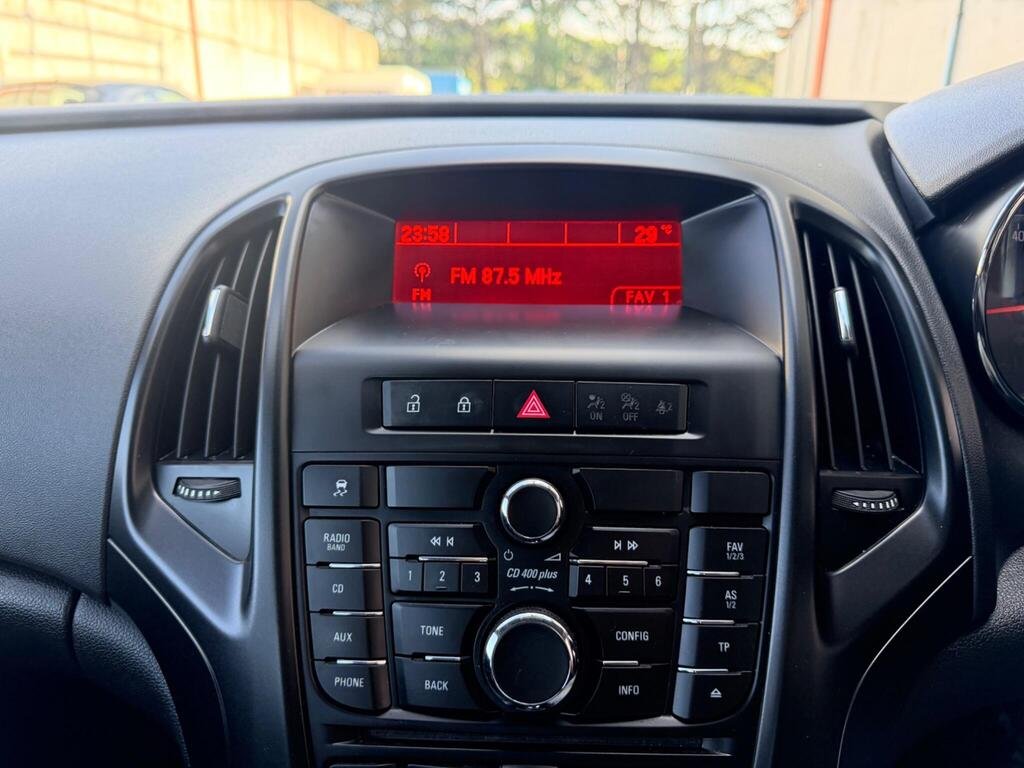 2015 Vauxhall Astra