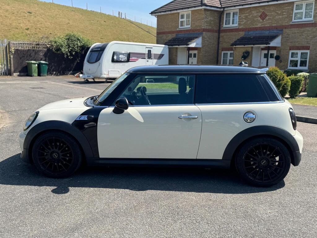 2012 MINI Hatch