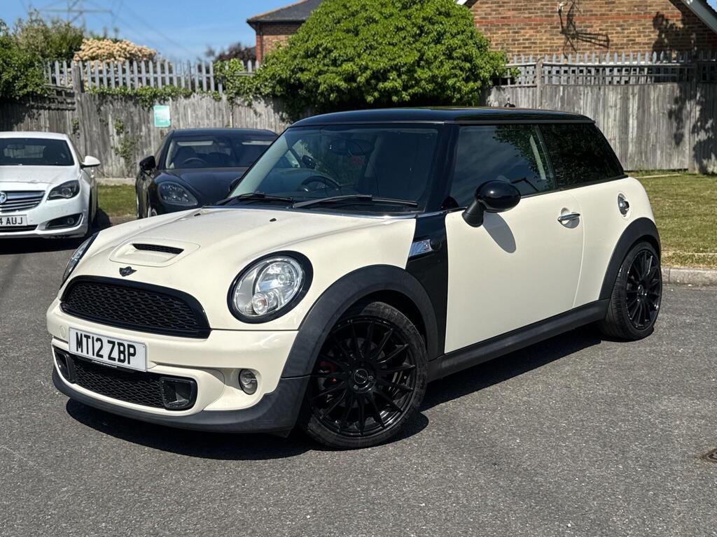 2012 MINI Hatch