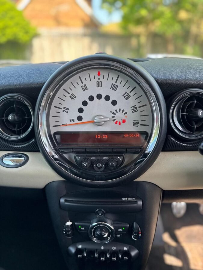2012 MINI Hatch