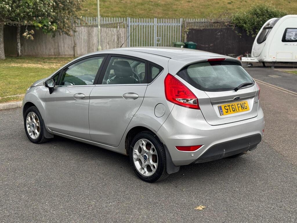 2011 Ford Fiesta