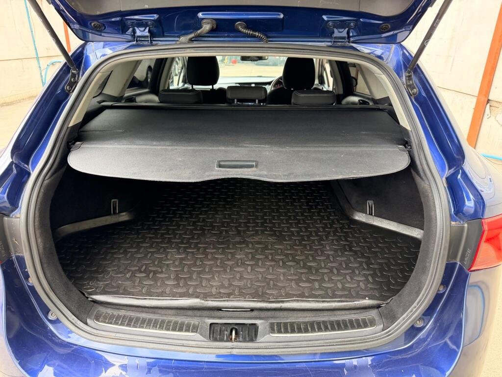 2015 Toyota Avensis