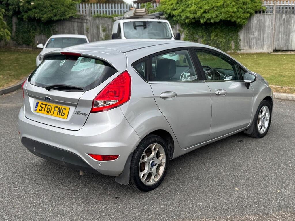 2011 Ford Fiesta