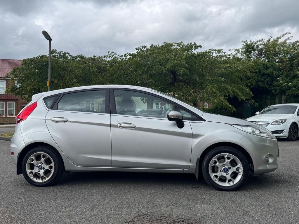 2011 Ford Fiesta