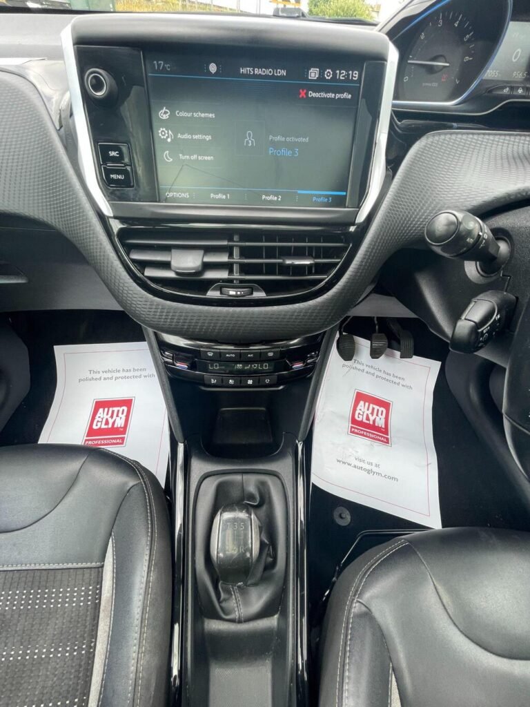 2018 Peugeot 2008, photo 14