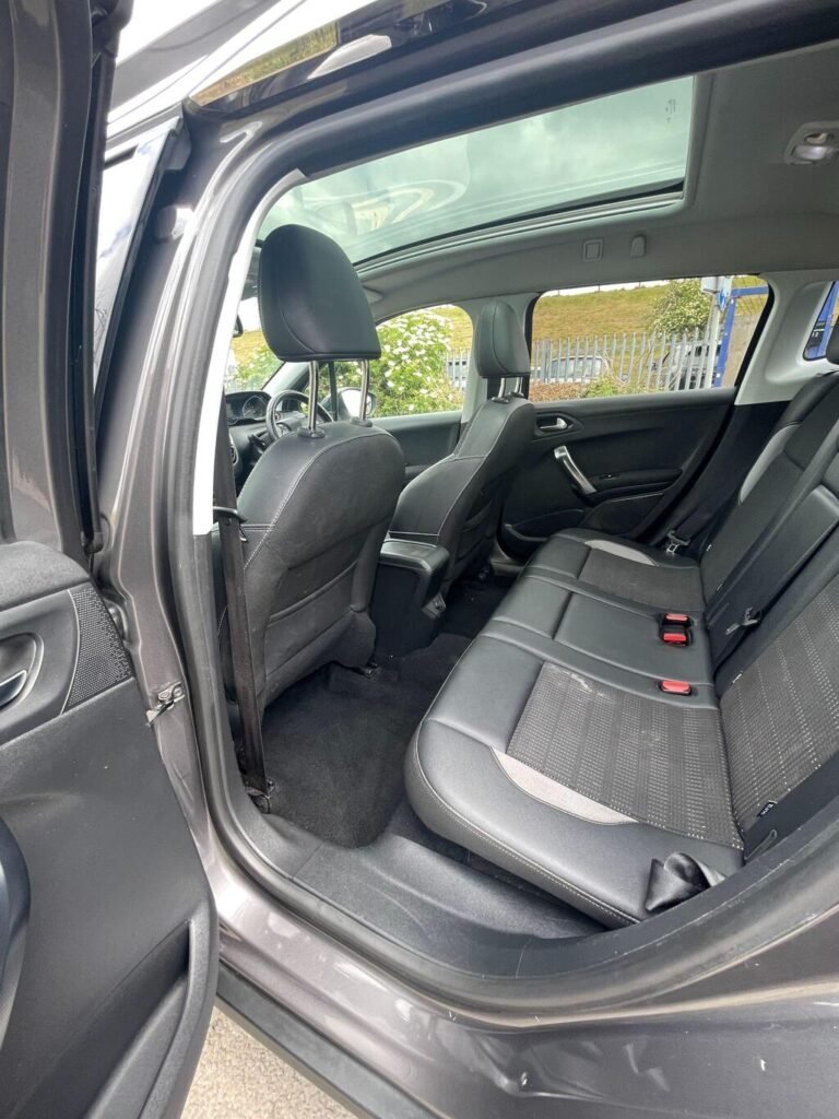 2018 Peugeot 2008, photo 18