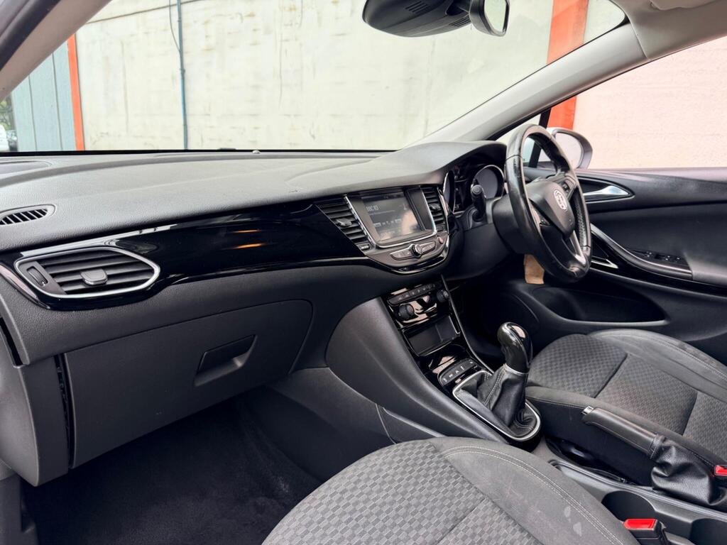 2019 Vauxhall Astra