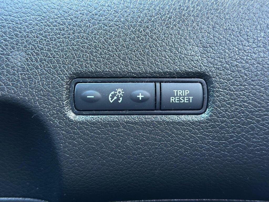 2017 Nissan Pulsar