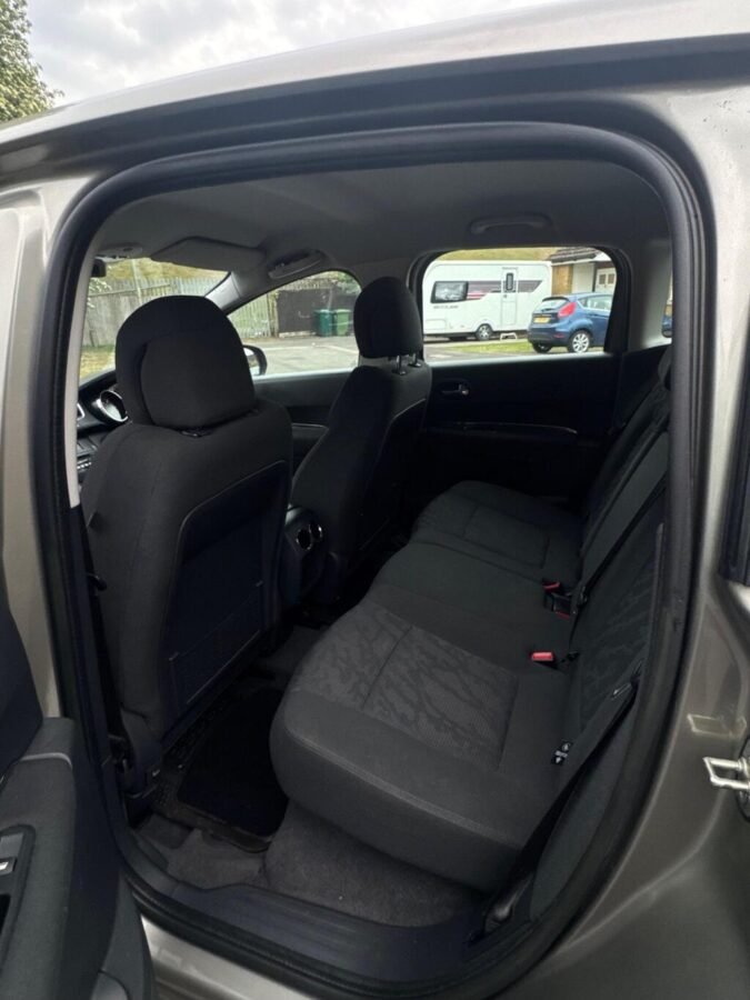 2012 Peugeot 3008