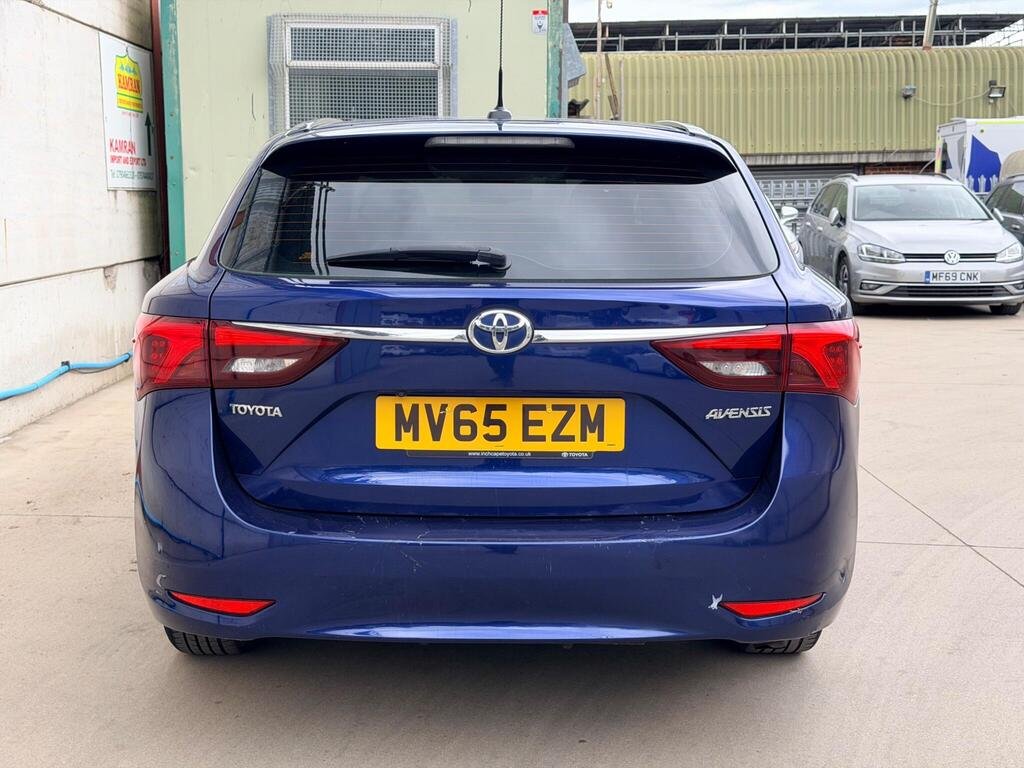 2015 Toyota Avensis
