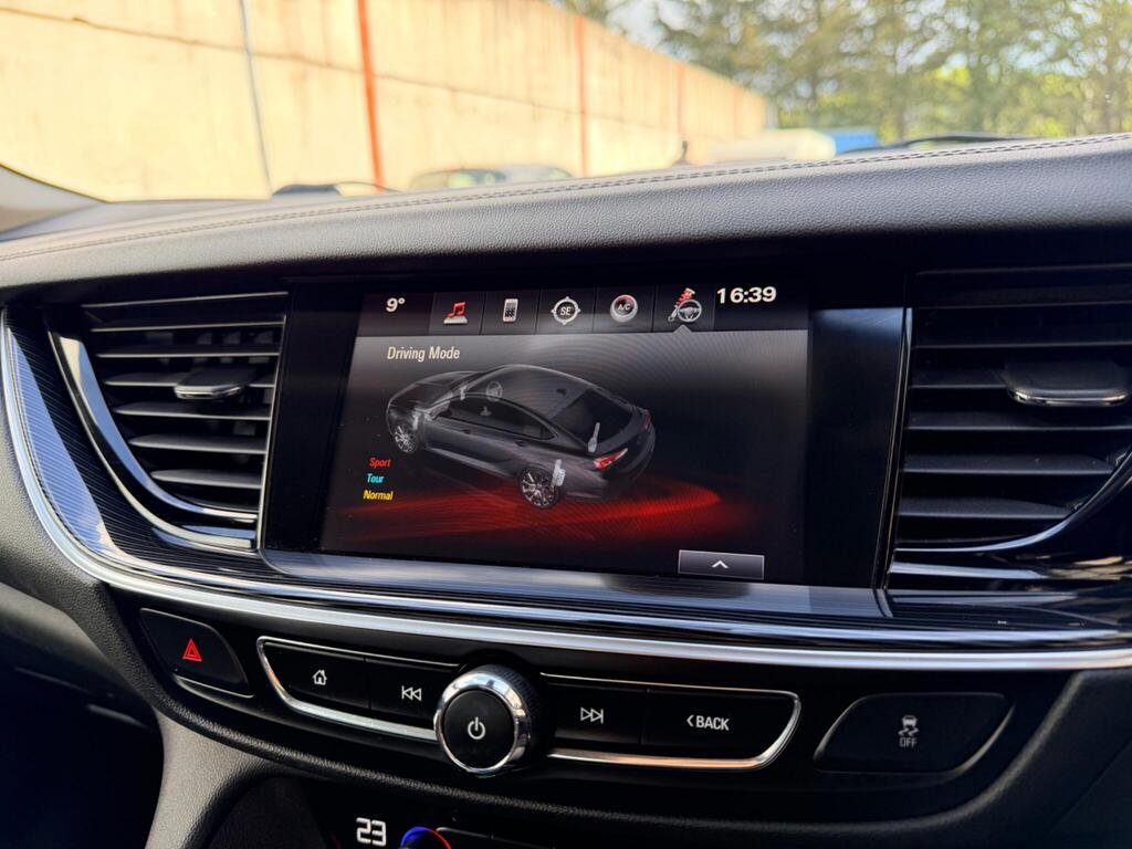 2018 Vauxhall Insignia