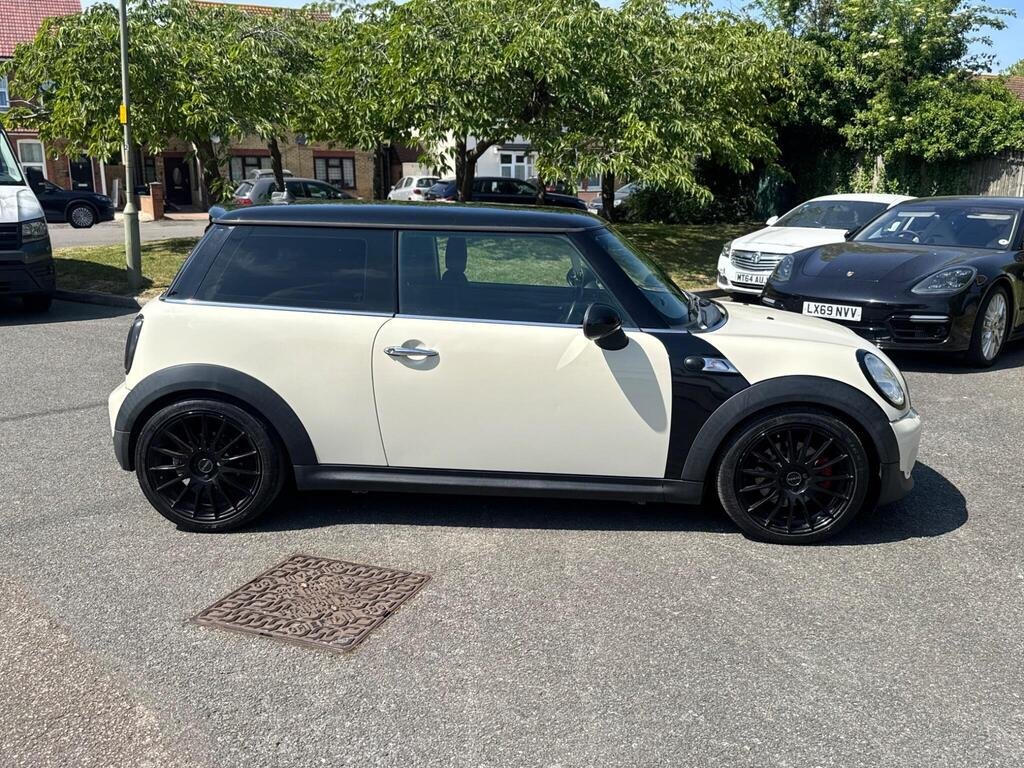 2012 MINI Hatch