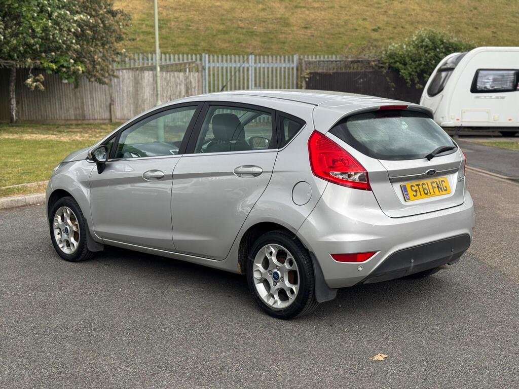 2011 Ford Fiesta
