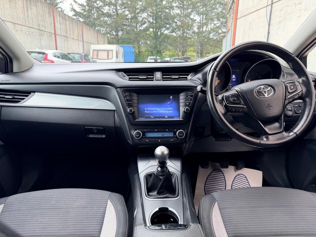 2015 Toyota Avensis