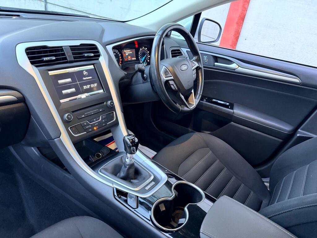 2016 Ford Mondeo