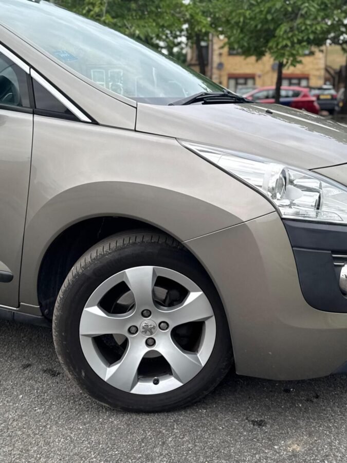 2012 Peugeot 3008