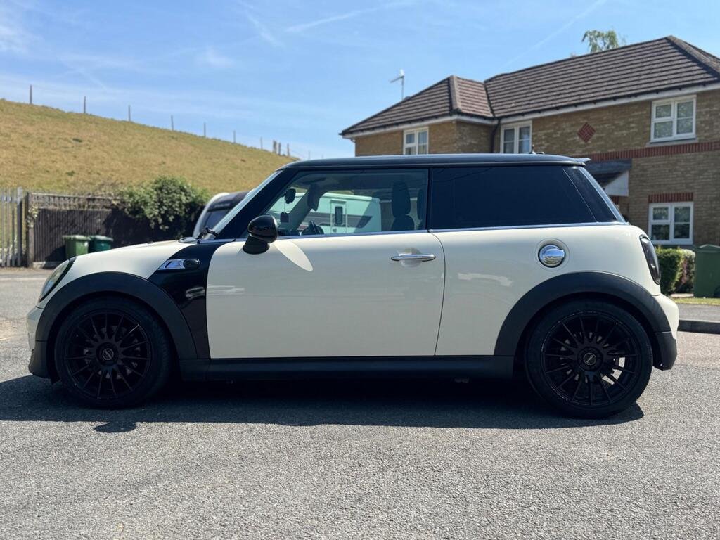 2012 MINI Hatch